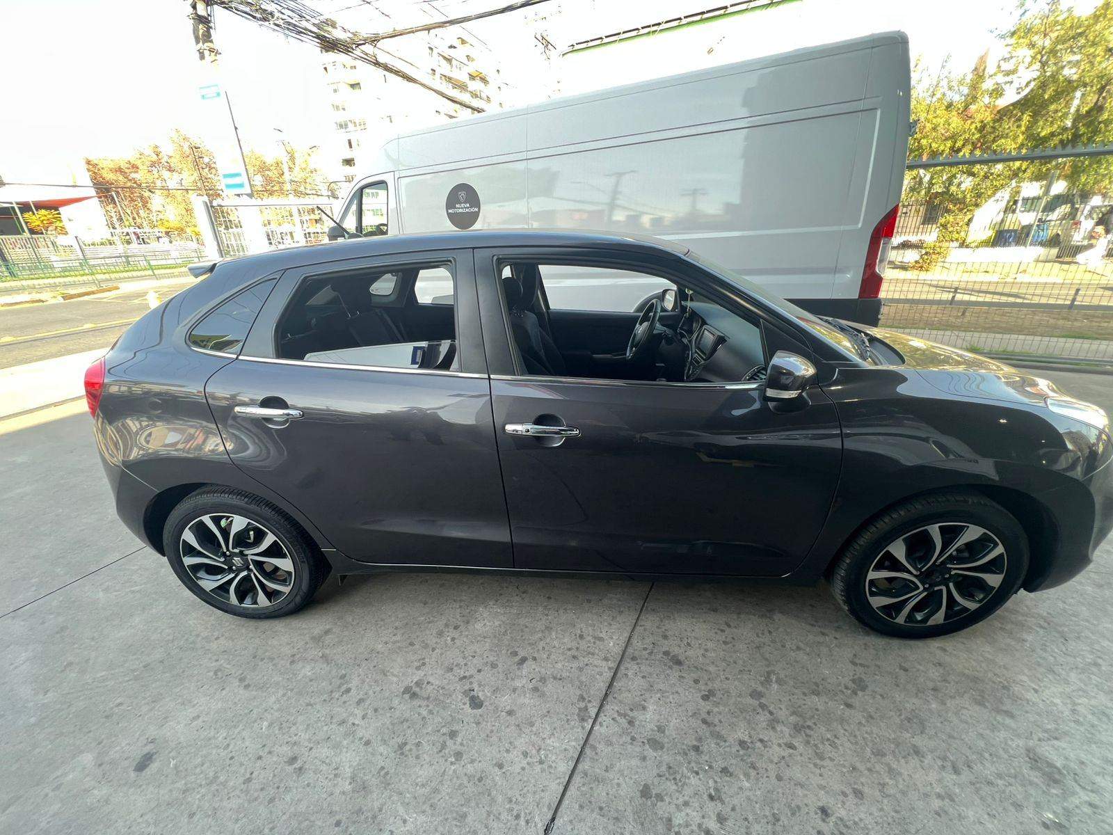 Suzuki Baleno 1.4 Glx 4x2 Hb At 5p 2022 - Foto 3 de 8