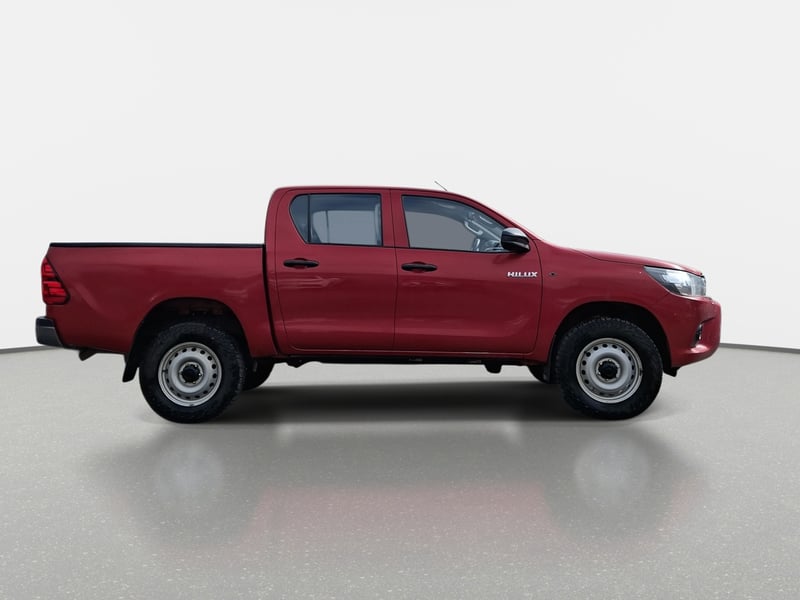 Toyota Hilux 2.4 Dx Diesel 4x2 Dob. Cab. Mt 4p 2023 - Imagen 8 de 8