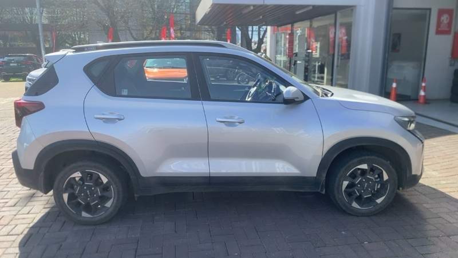 Kia Sonet 1.5 Ex 4x2 6mt 5p 2025 - Imagen 3 de 5
