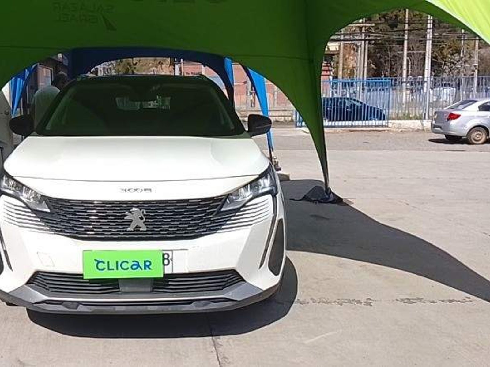 Peugeot 3008 1.5 Allure Pack Bluehdi 4x2 130 Eat8 5p 2022 - Foto 2 de 5