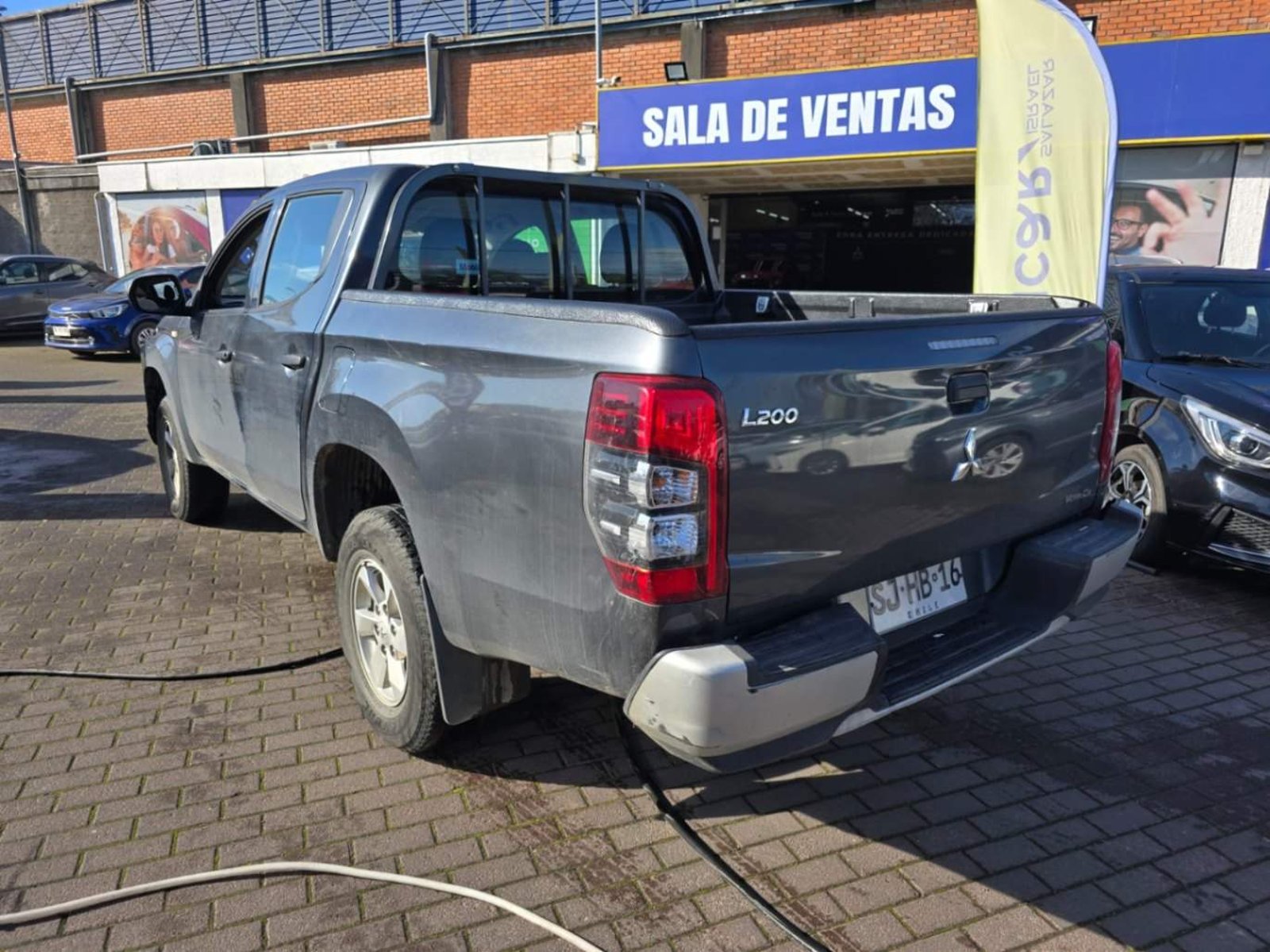 Mitsubishi L200 2.4 Work Cr Diesel Dob. Cab. 4x2 Mt 4p 2023 - Imagen 7 de 8
