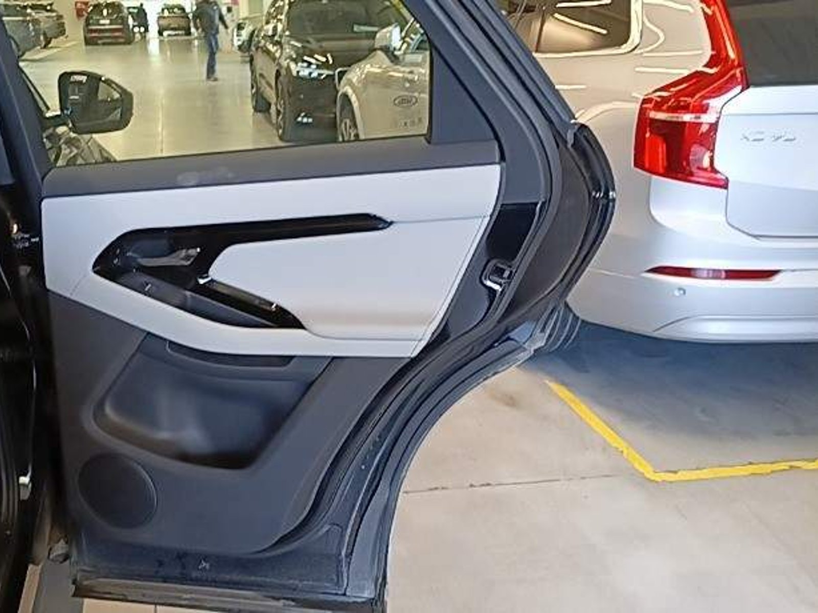 Land Rover Range Rover Evoque 2.0i S Mhev Diesel 4x4 204hp At 5p 2026 - Foto 4 de 5