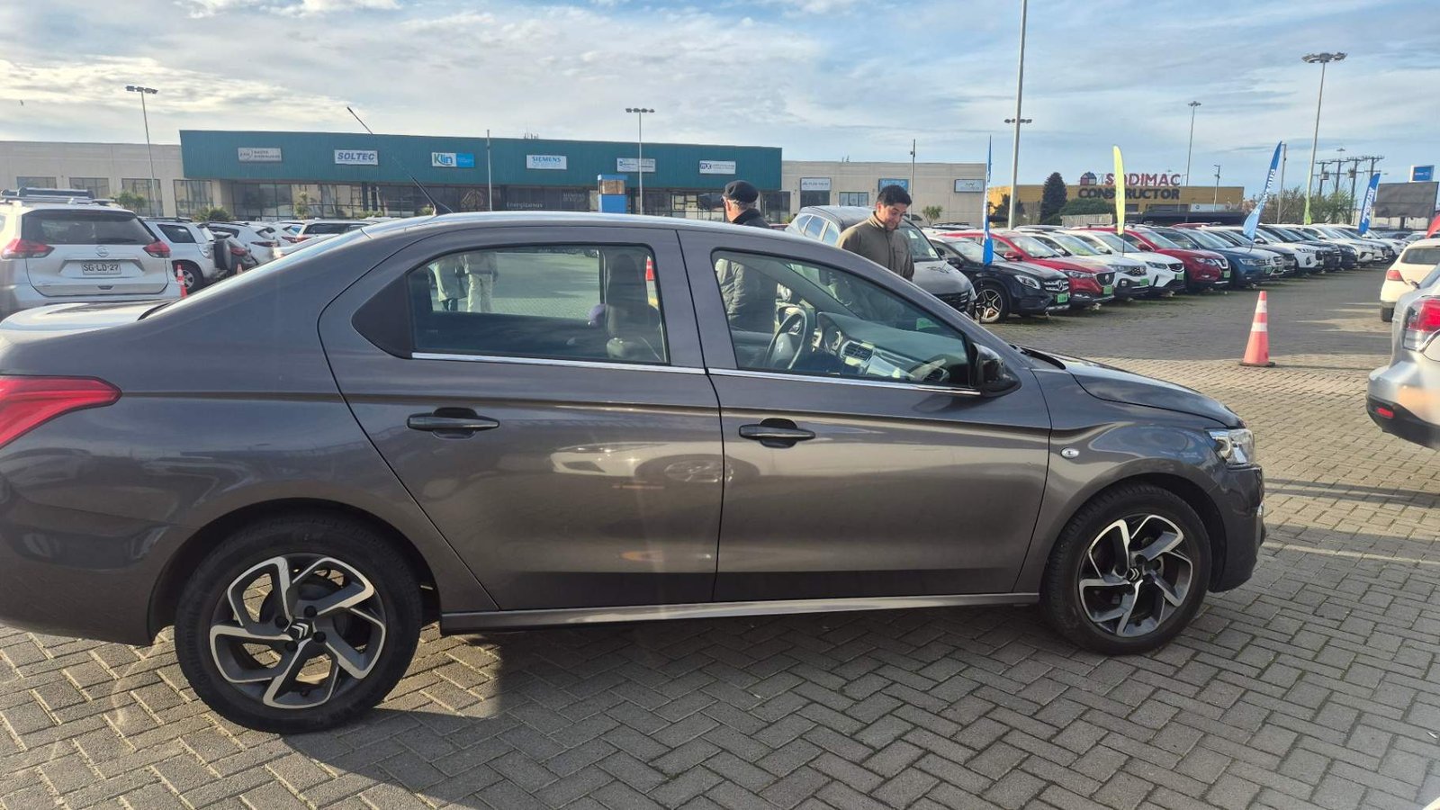 Citroën C-elysee 1.5 Feel Pack Hdi Diesel 4x2 100 Bvm Mt 4p 2024 - Imagen 3 de 5