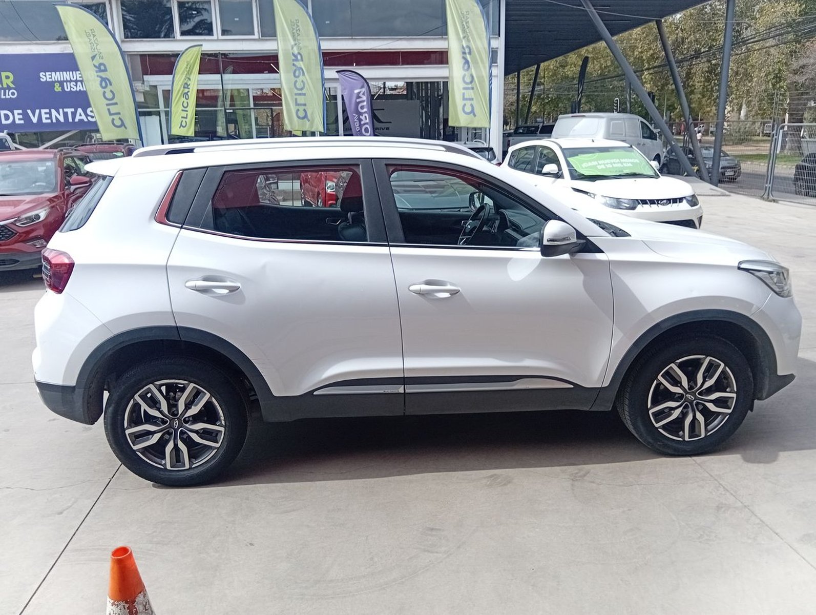 Chery Tiggo 3 1.5 Gls 4x2 5mt 5p 2023 - Imagen 8 de 8