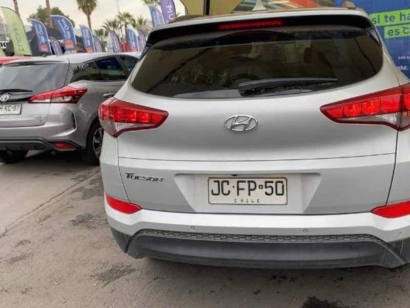 Hyundai Tucson 2.0 Gl Advance Nav 4x2 6mt 5p 2017 - Imagen 5 de 5