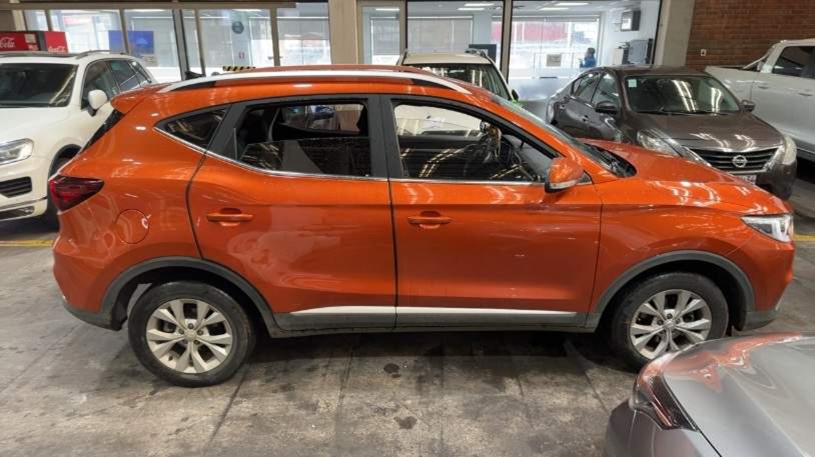 MG Mg Zs 1.5 Std 4x2 Mt 5p 2023 - Imagen 3 de 5