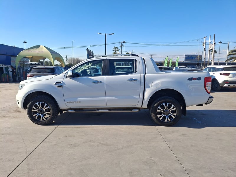 Ford Ranger 3.2 Ltd Euro 6 Diesel 4x4 Dob. Cab. At 4p 2023 - Imagen 4 de 8