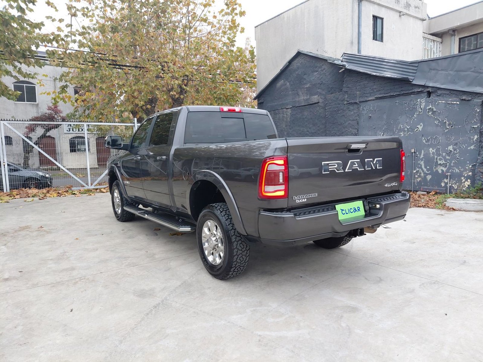 RAM 2500 6.7 Laramie 4x4 Dob. Cab. At 4p 2021 - Foto 5 de 8