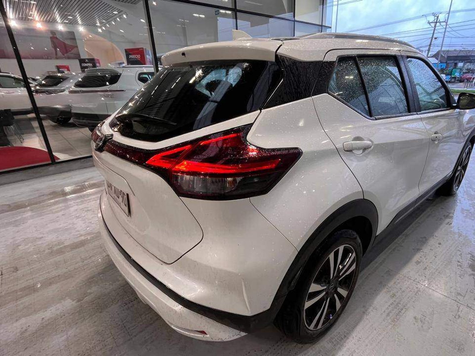 Nissan Kicks 1.6 Advance 4x2 Mt 5p 2023 - Foto 4 de 5