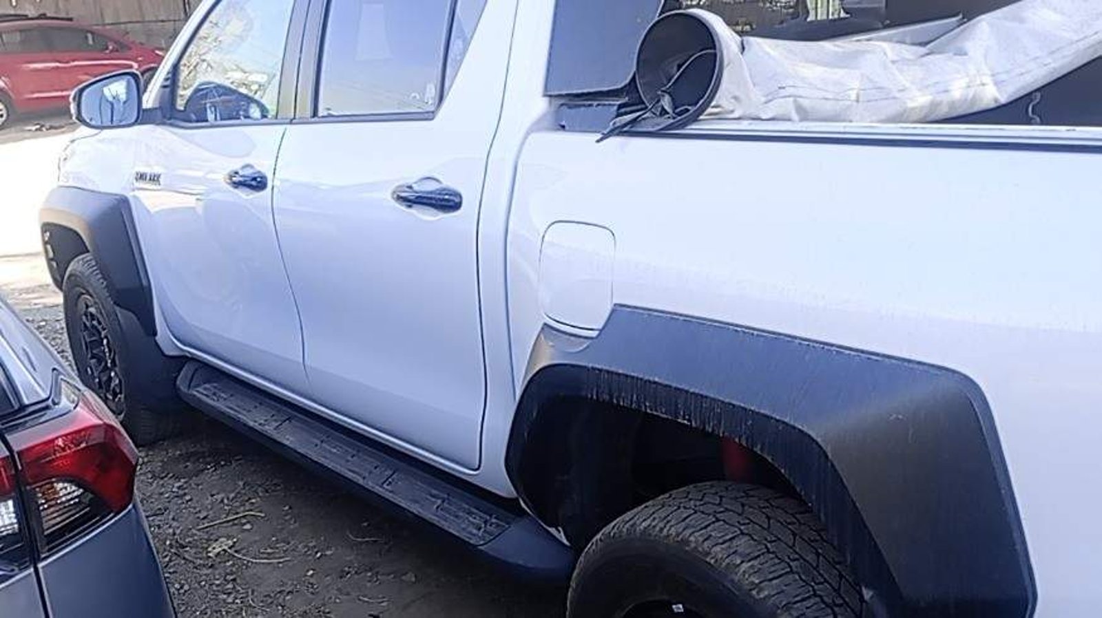 Toyota Hilux 2.8 Gr-s Diesel 4x4 Dob. Cab. At 4p 2024 - Imagen 7 de 8