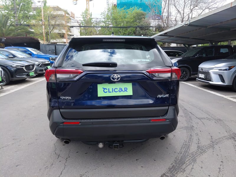 Toyota Rav 4 2.0 Le 4x2 Mt 5p 2024 - Imagen 6 de 8