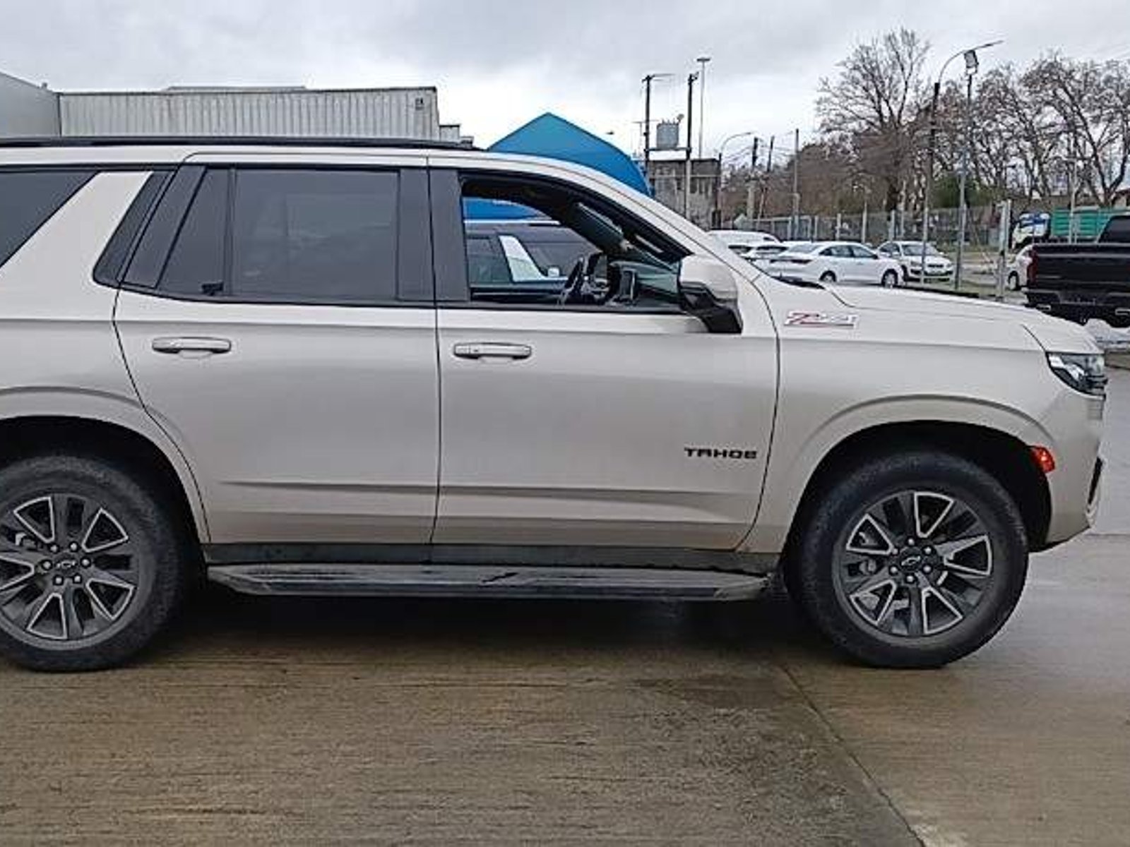 Chevrolet Tahoe 5.3 Z71 4x4 At 5p 2023 - Foto 3 de 5