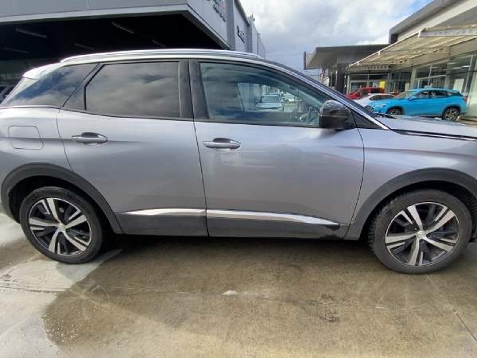 Peugeot 3008 1.5 Allure Bluehdi Diesel 4x2 130 Eat6 5p 2021 - Foto 3 de 5