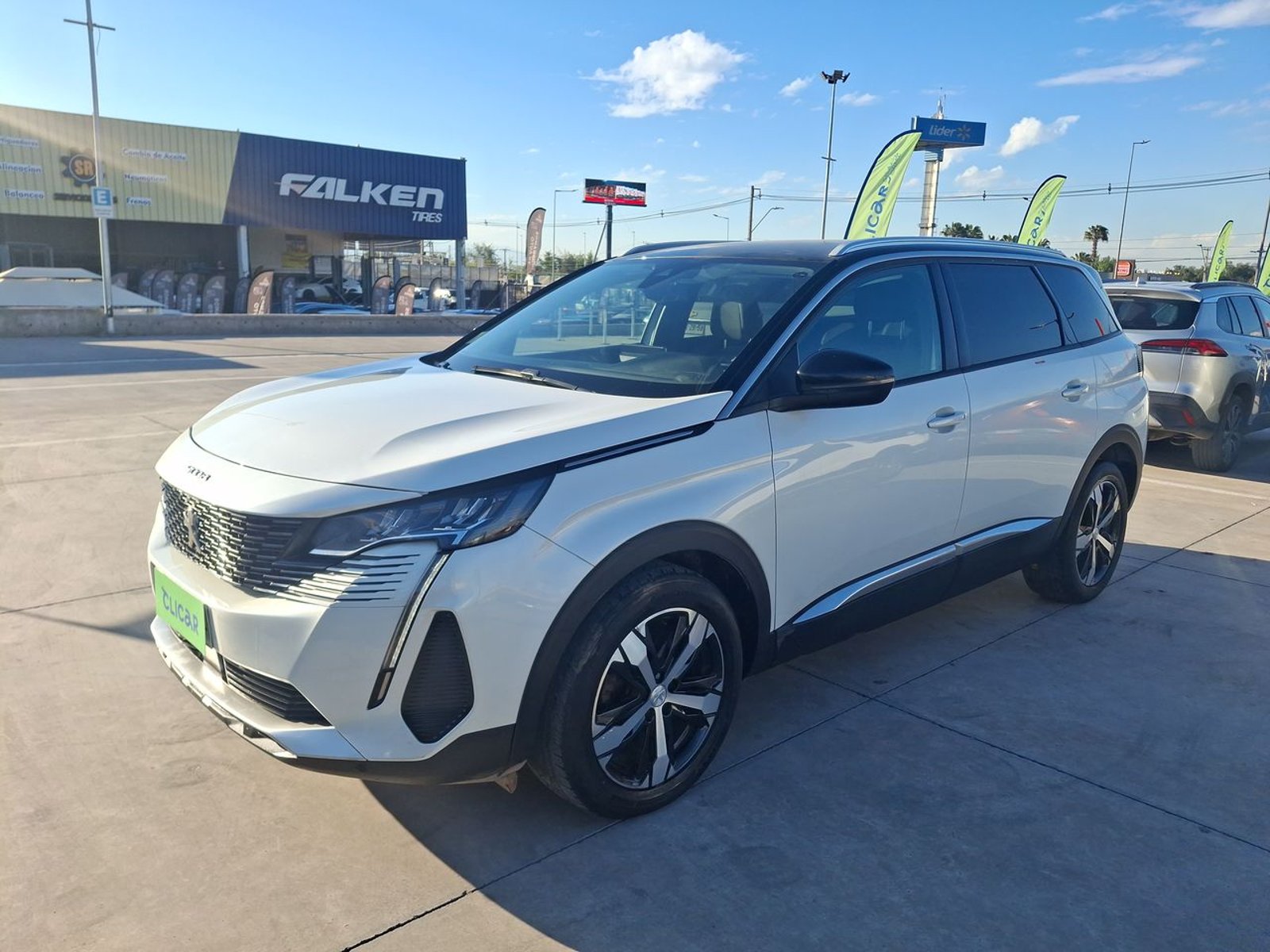 Peugeot 5008 1.5 Allure Pack Bluehdi 130 4x2 Eat8 5p 2023 - Foto 3 de 8