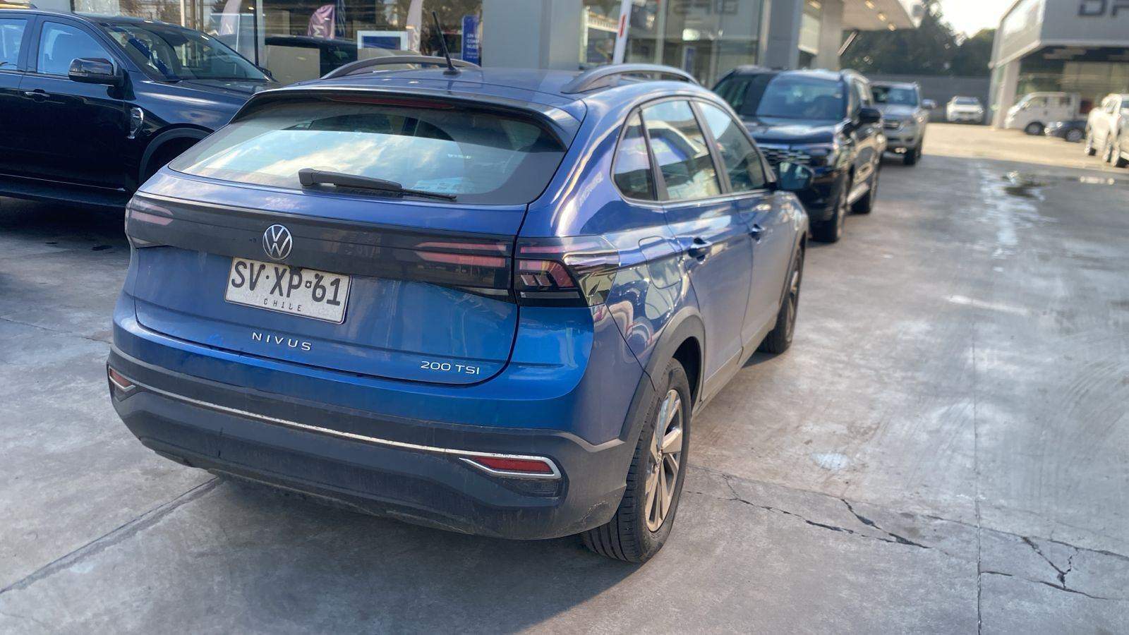 Volkswagen Nivus 1.0 Tsi Comfortline 4x2 At 5p 2023 - Foto 4 de 8