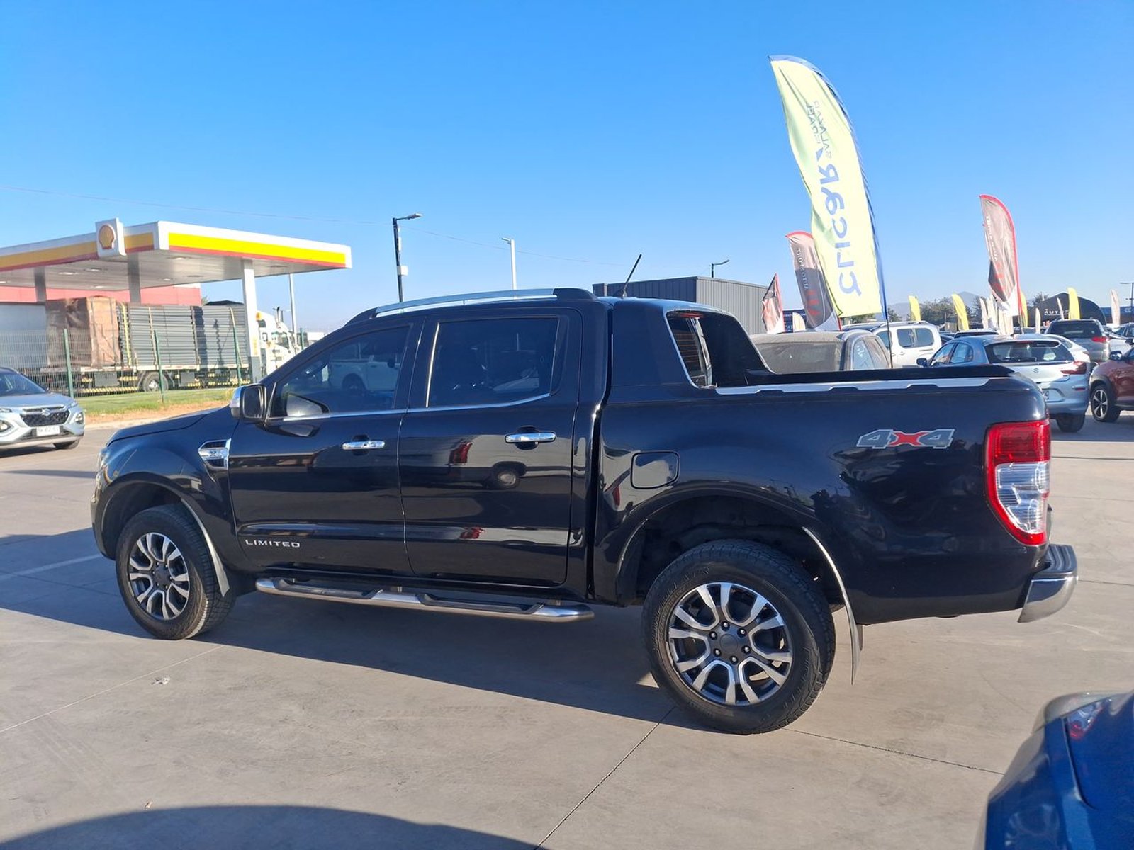 Ford Ranger 3.2 Ltd 4x4 Diesel Dob. Cab. At 4p 2023 - Imagen 7 de 8