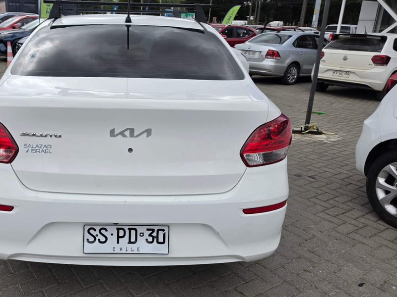 Kia Soluto 1.4 Lx Ac 4x2 Mt 4p 2023 - Imagen 5 de 5