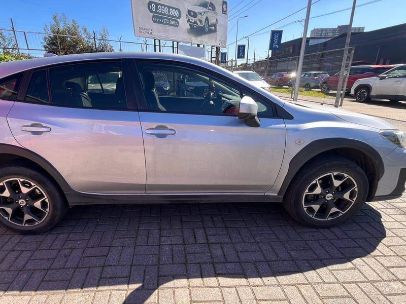 Subaru Xv 1.6i Awd Cvt At 5p 2019 - Imagen 3 de 5