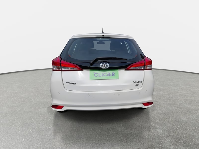 Toyota Yaris 1.5 Sport 4x2 At 5p 2019 - Imagen 6 de 8