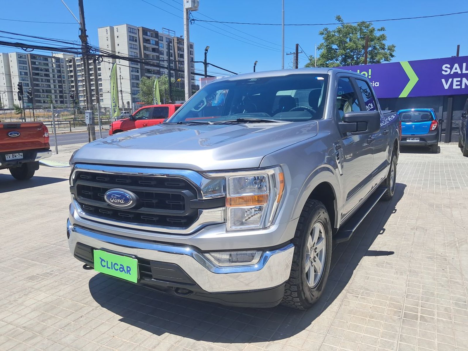 Ford F-150 3.3 Xlt Cc Dob. Cab. 4x2 At 4p 2022 - Foto 3 de 8