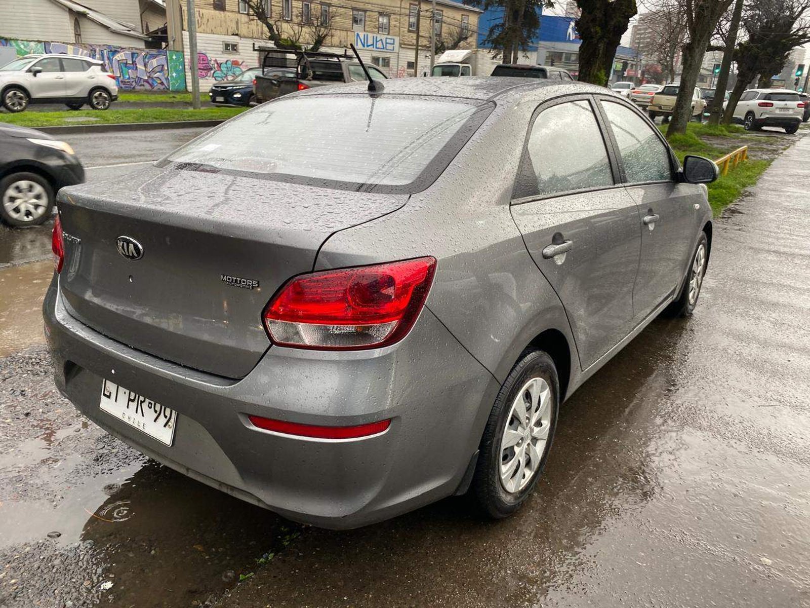 Kia Soluto 1.4 Lx 4x2 Mt 4p 2020 - Foto 4 de 5