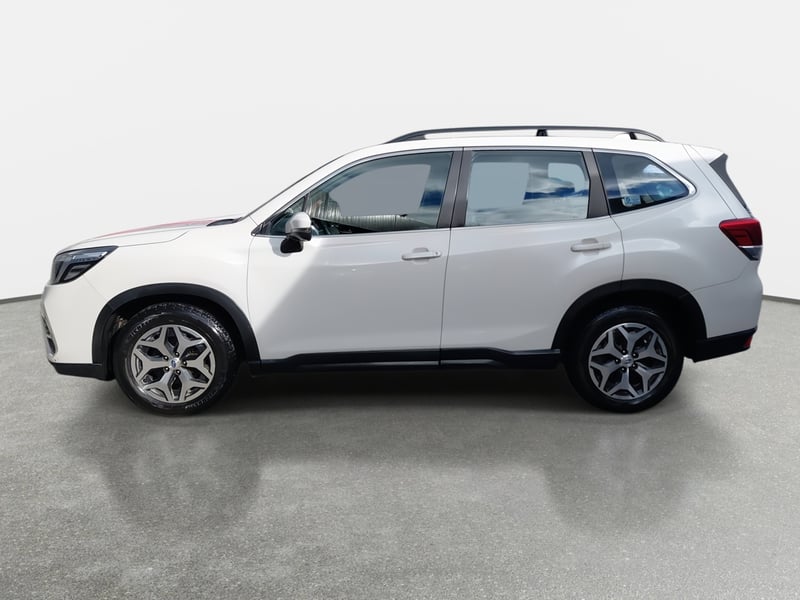 Subaru Forester 2.5i Dynamic Eyesight Awd At 5p 2019 - Imagen 4 de 8