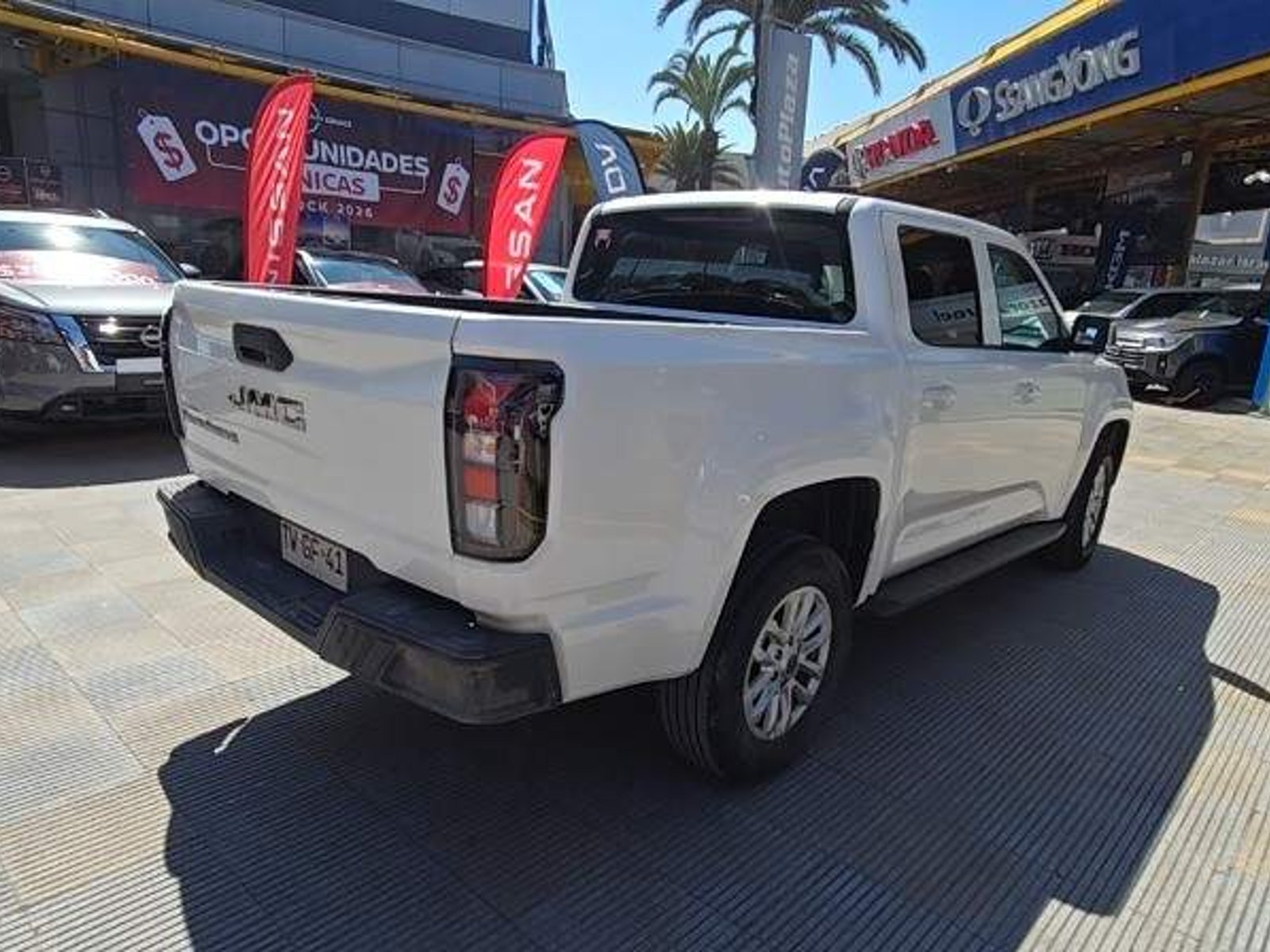 JMC Grand Avenue 2.3t Diesel 4x4 Dob. Cab. At 4p 2025 - Foto 4 de 5