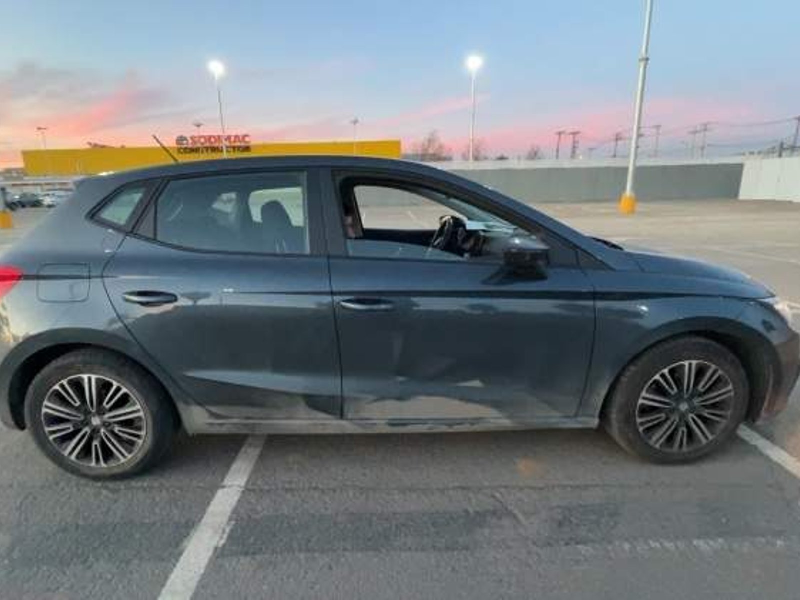 SEAT Ibiza 1.6 Style 4x2 Mt 5p 2024 - Foto 3 de 5