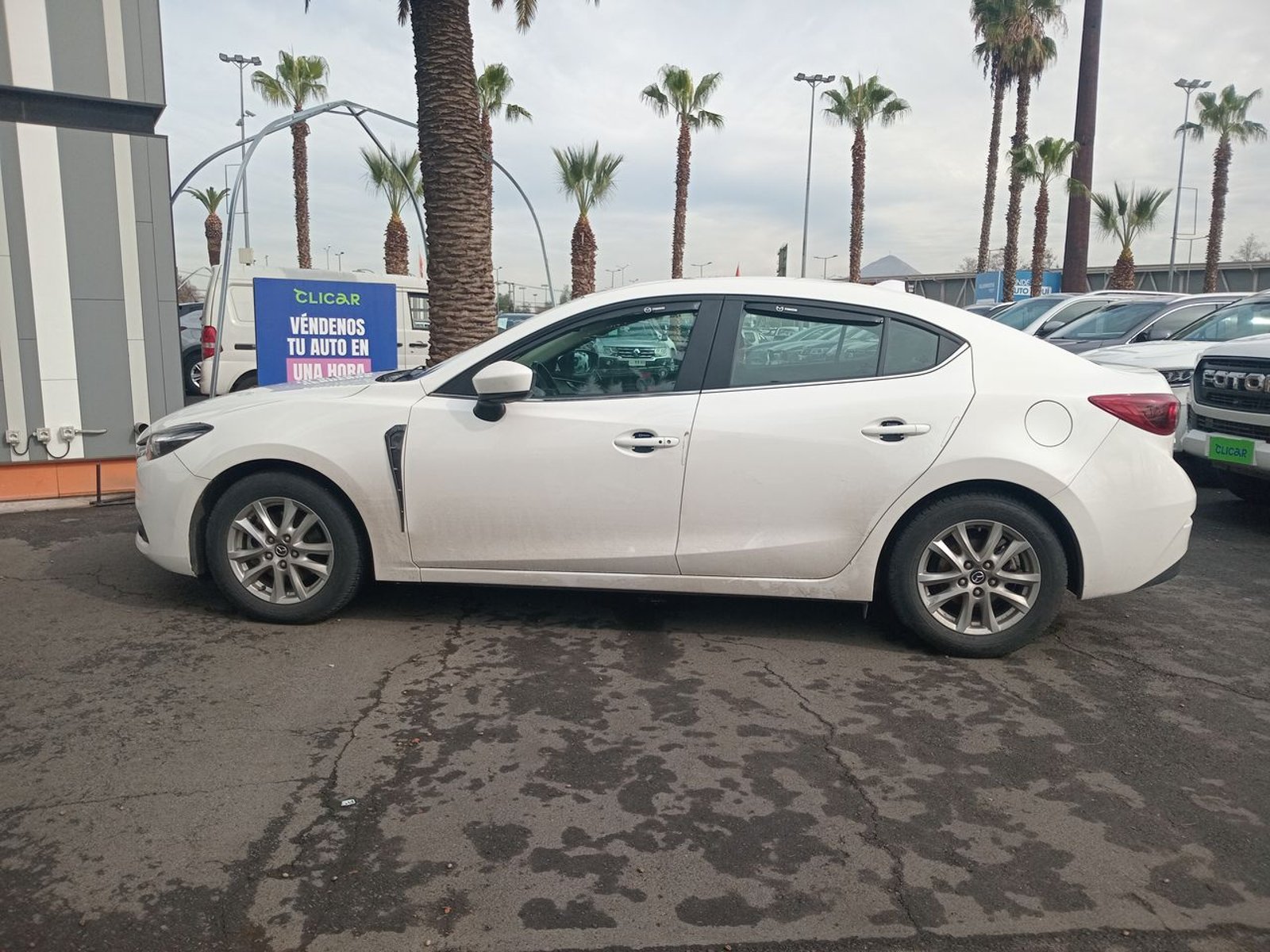 Mazda 3 2.0 V 4x2 Sedan Sr 6at 4p 2019 - Foto 4 de 8