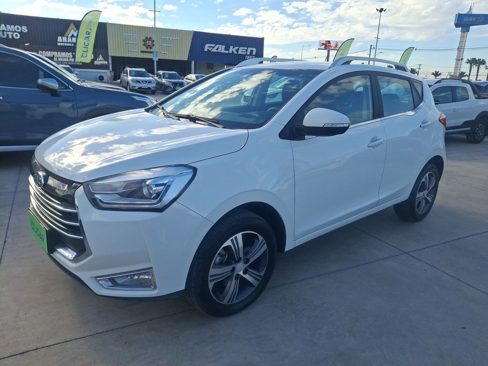 JAC Js2 1.5 Comfort Smart 4x2 Mt 5p 2024 - Foto 3 de 8
