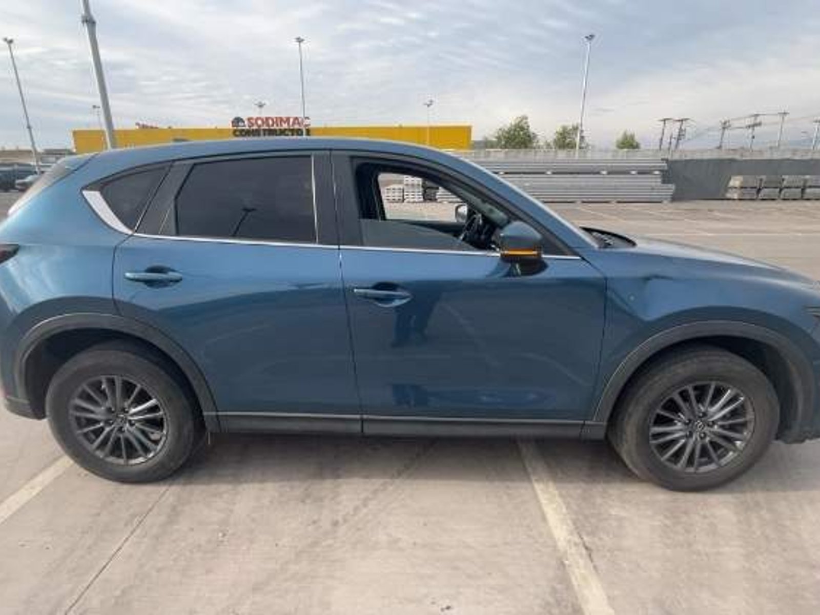 Mazda Cx-5 2.0 R 4x2 6at 5p 2021 - Foto 3 de 5