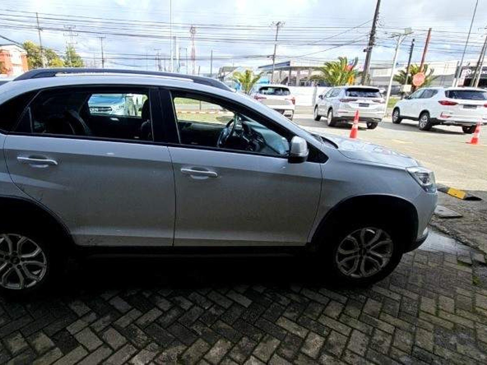 Chery Tiggo 2 1.5 Vvt Gl 4x2 Mt 5p 2023 - Foto 3 de 5