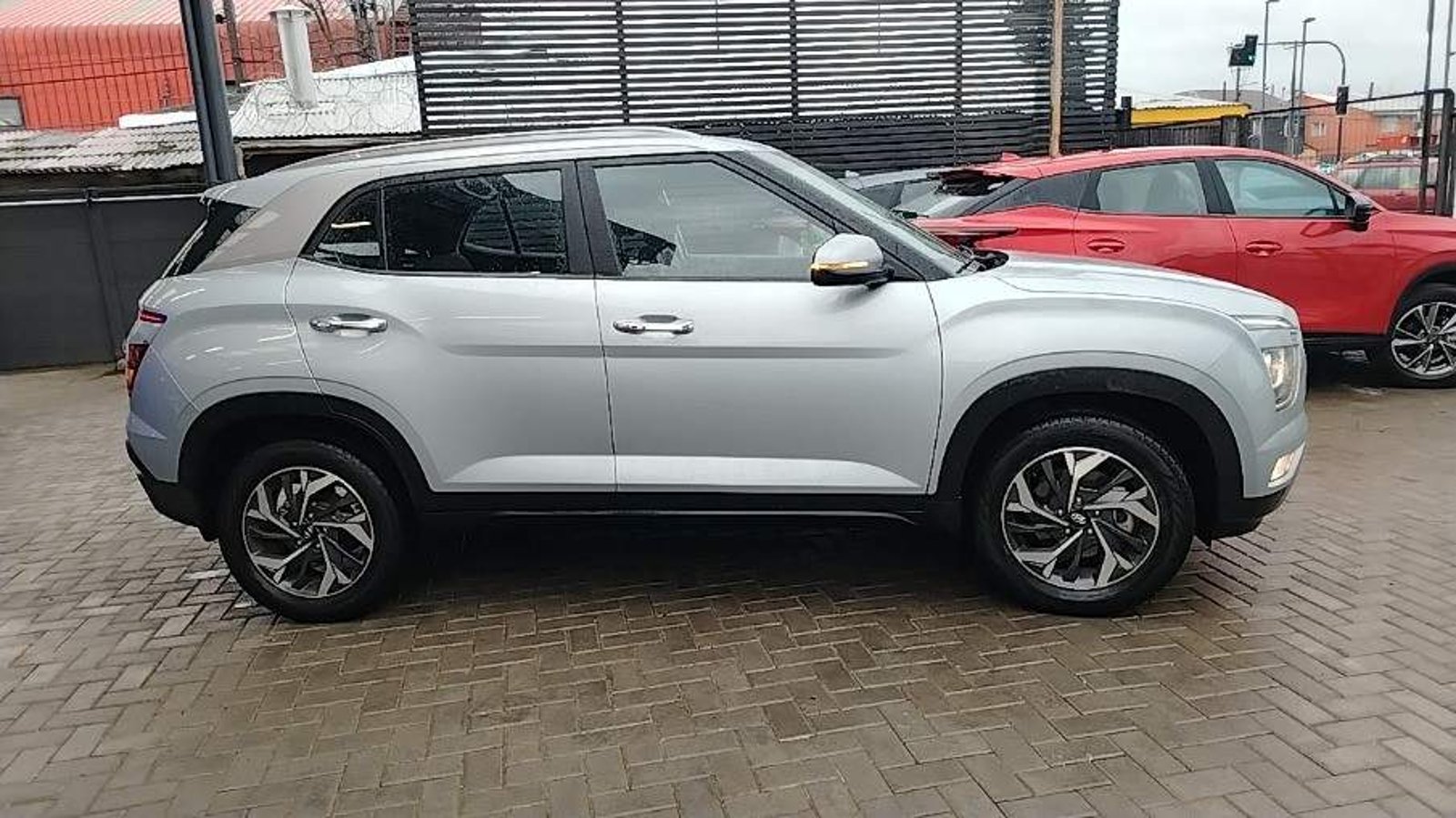 Hyundai Creta 1.5 Value Su2i 4x2 Mt 5p 2023 - Imagen 3 de 5