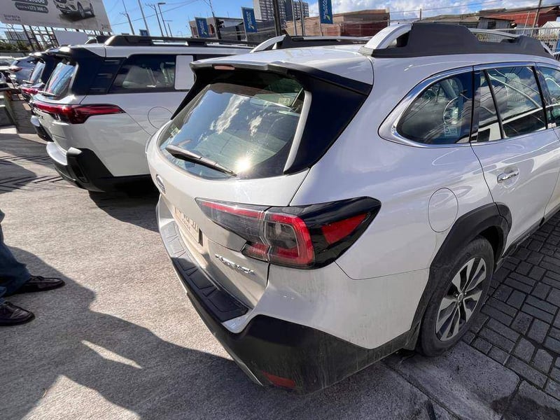 Subaru Outback 2.5i Touring Awd Cvt At 5p 2024 - Imagen 4 de 5
