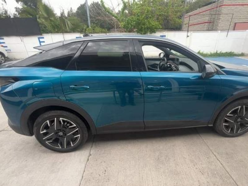 Peugeot 3008 1.2 Premiere Mhev 4x2 136 Edct At 5p 2025 - Imagen 3 de 5