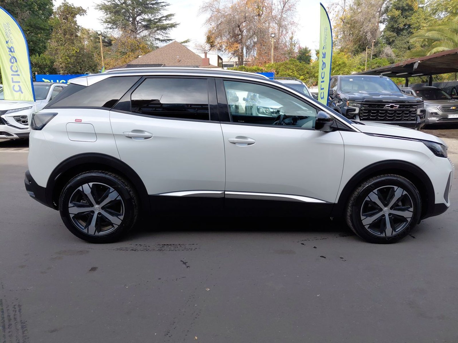 Peugeot 3008 1.5 Allure Pack Bluehdi 130 4x2 Eat8 5p 2024 - Imagen 8 de 8