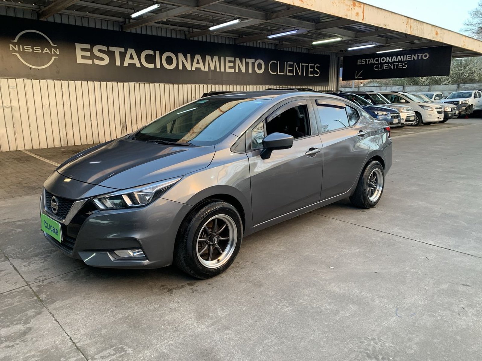 Nissan Versa 1.6 Sense 4x2 Mt 4p 2021 - Imagen 6 de 8