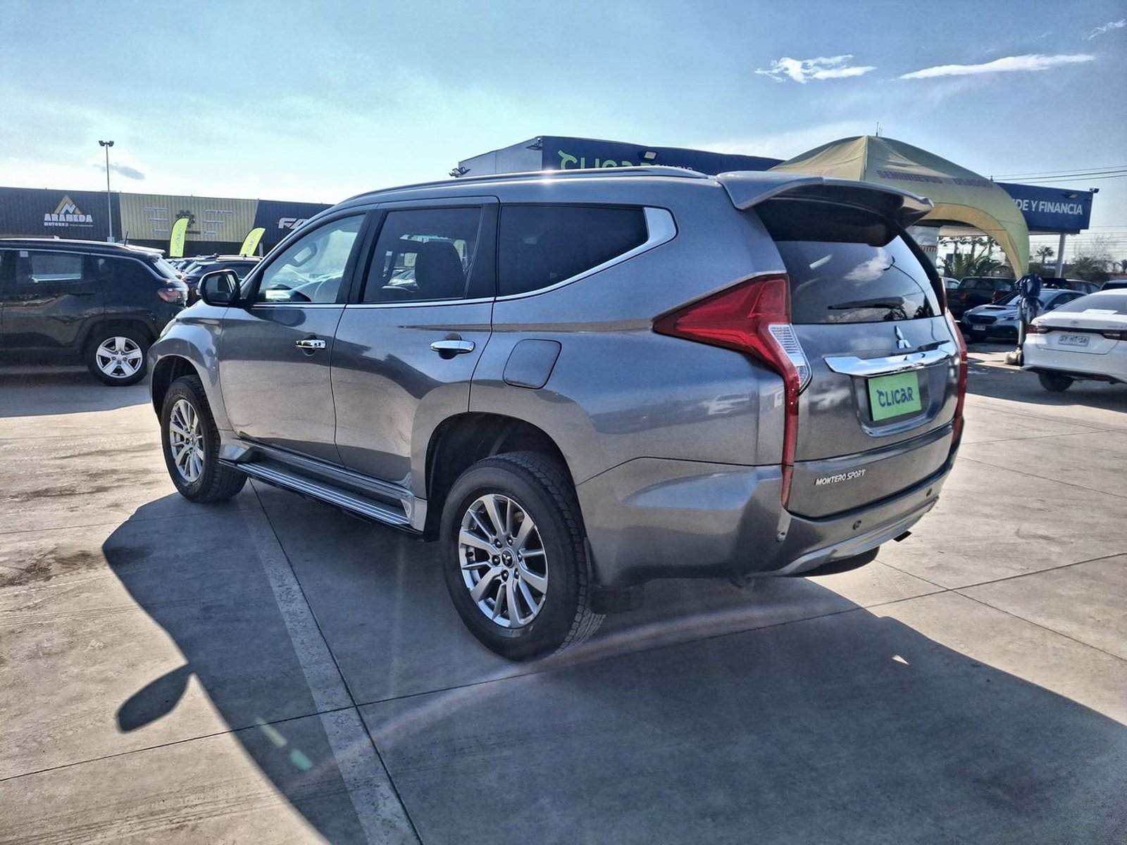 Mitsubishi Montero Sport 2.4 Diesel 4x2 Mt 5p 2020 - Foto 5 de 8