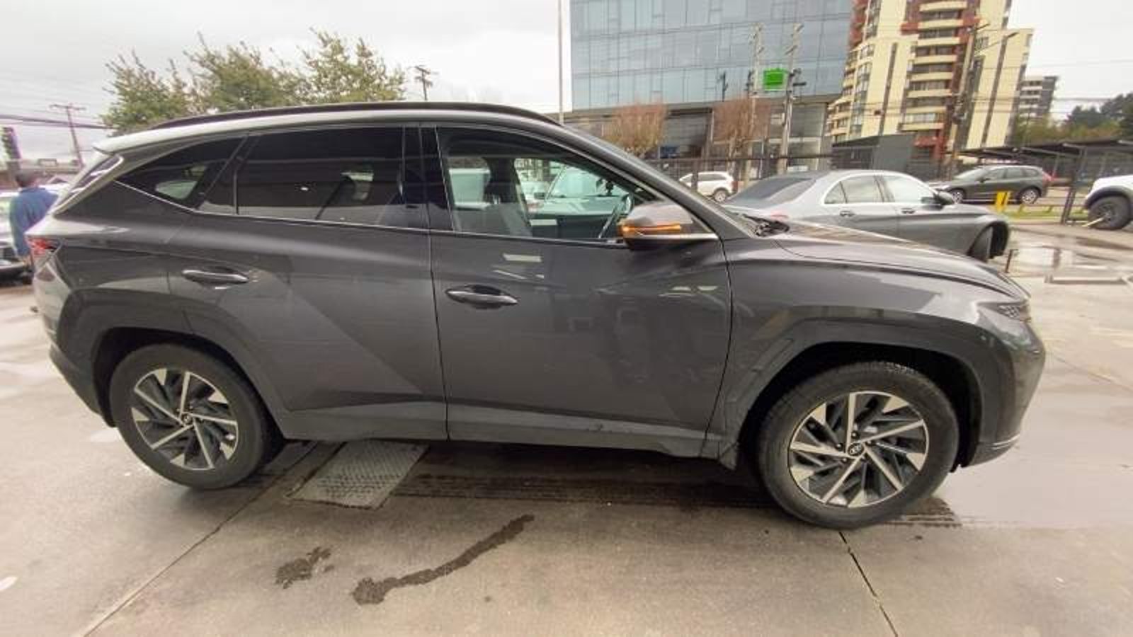 Hyundai Tucson 2.0 Nx4 Value 4x2 At 5p 2022 - Imagen 3 de 5