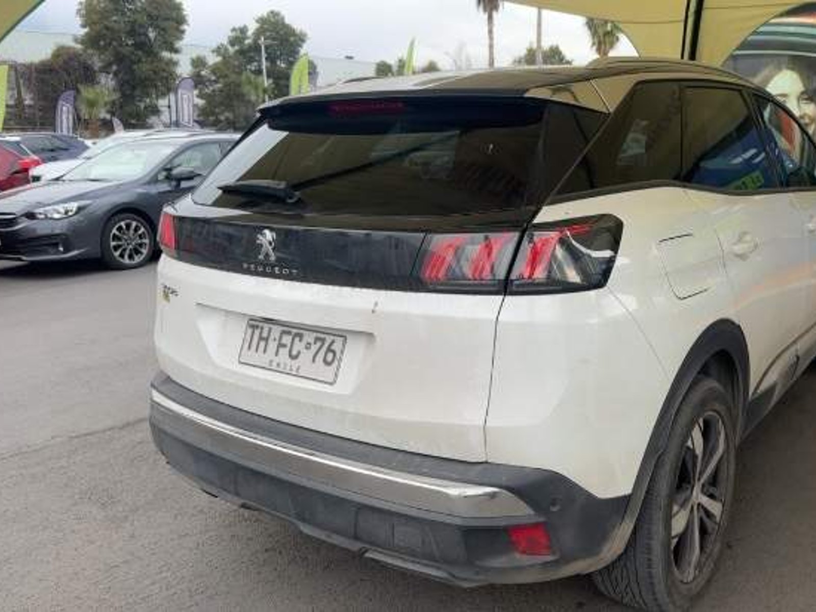 Peugeot 3008 1.5 Allure Pack Bluehdi 130 4x2 Eat8 5p 2024 - Foto 3 de 4