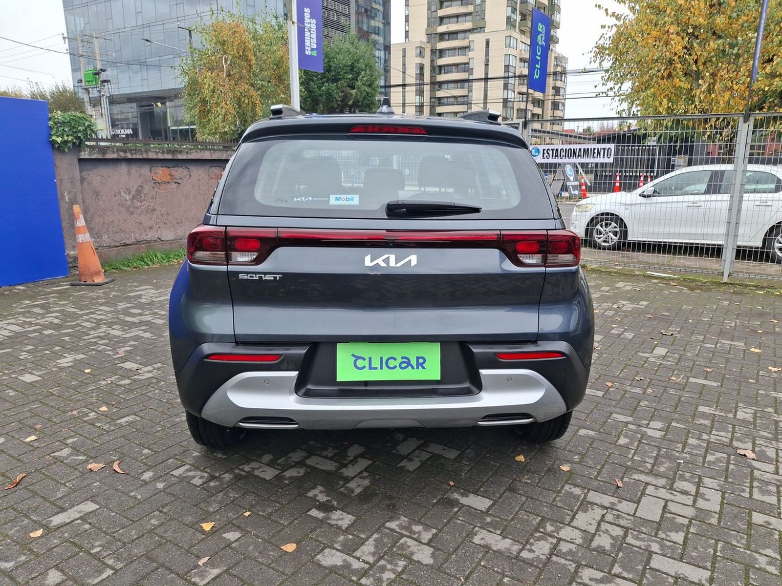 Kia Sonet 1.5 Ex Full 4x2 6mt 5p 2024 - Imagen 6 de 8