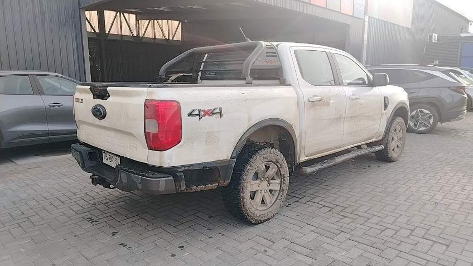 Ford Ranger 2.0 Xls Diesel 4x4 Dob. Cab. Mt 4p 2024 - Imagen 4 de 5