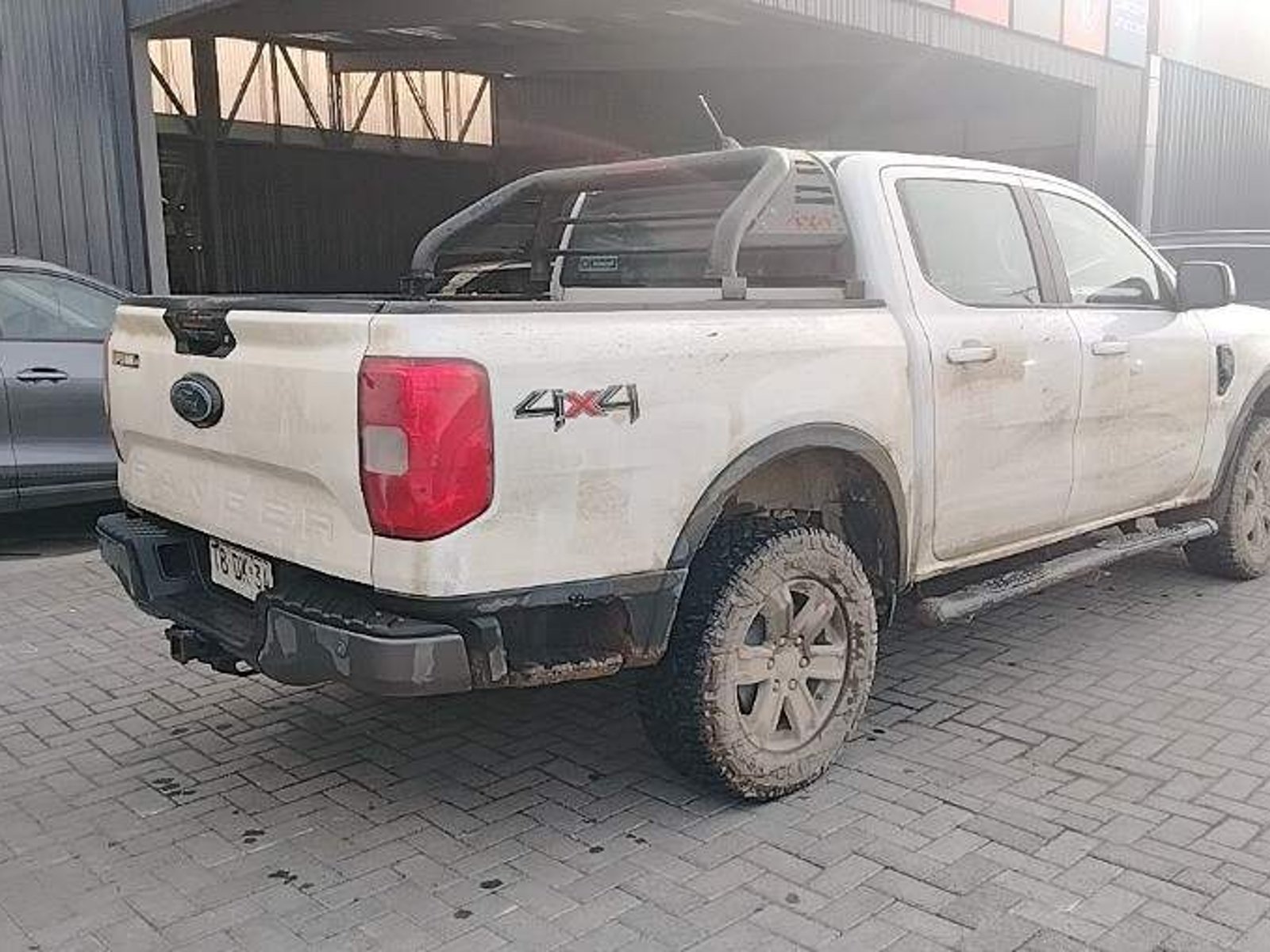 Ford Ranger 2.0 Xls Diesel 4x4 Dob. Cab. Mt 4p 2024 - Foto 4 de 5