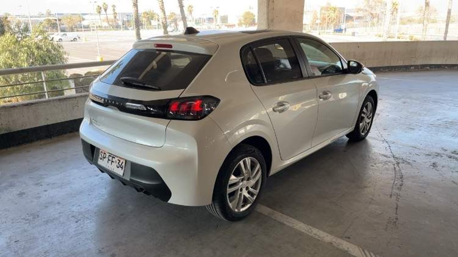 Peugeot 208 1.2 Puretech Active Pack 75 4x2 Mt 5p 2023 - Foto 4 de 8