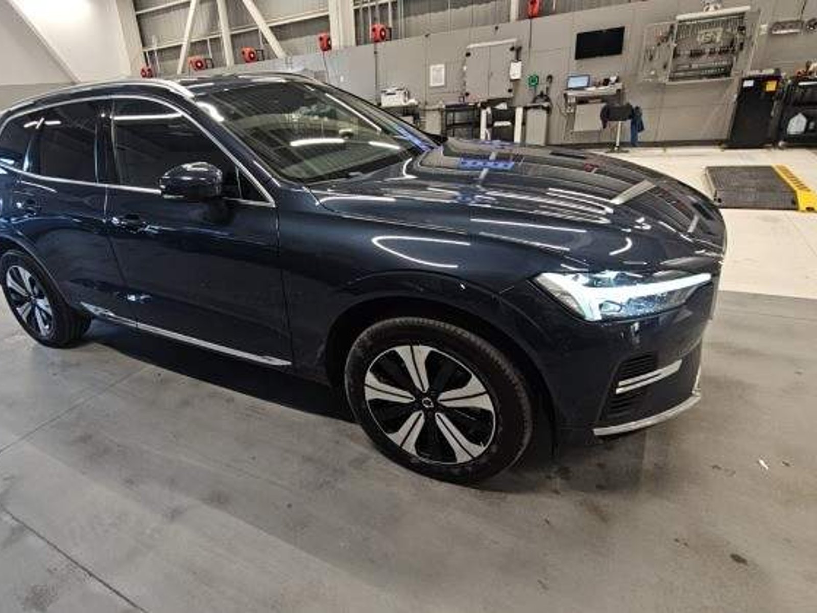 Volvo Xc60 2.0 T8 Recharge Plus Hybrid Awd At 5p 2026 - Foto 3 de 5