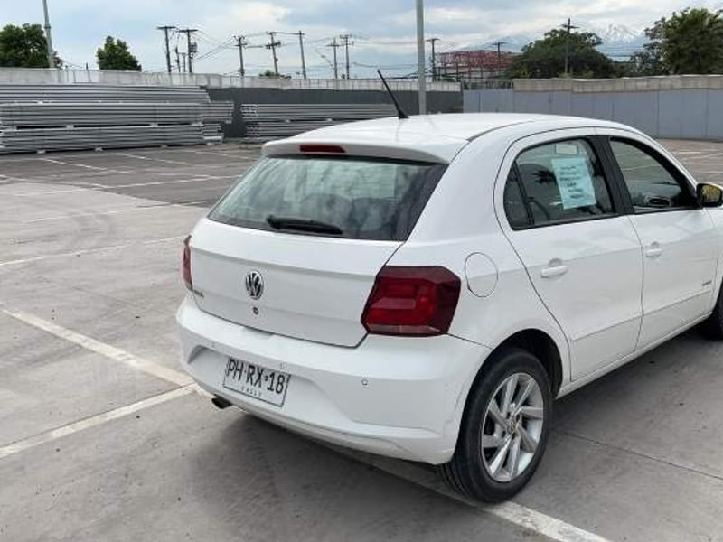Volkswagen Gol 1.6 Highline 4x2 Mt 5p 2021 - Imagen 4 de 5