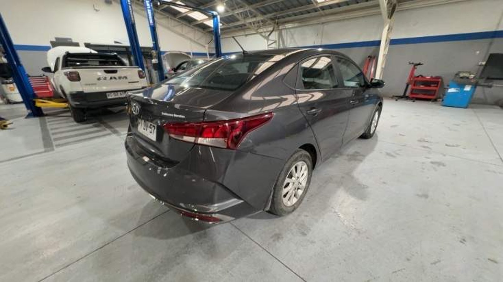 Hyundai Accent 1.4 Hci Value 4x2 Mt 4p 2021 - Foto 4 de 8