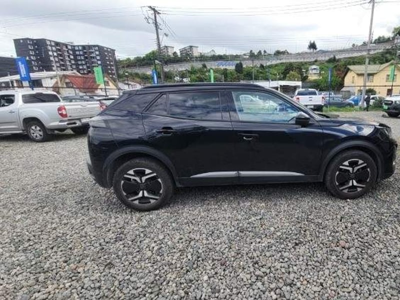 Peugeot 2008 1.2 Allure Pack Puretech 130 4x2 Mt 5p 2024 - Imagen 3 de 5