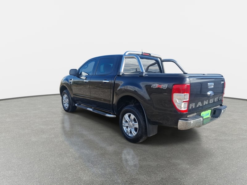 Ford Ranger 3.2 Xlt 4x4 Diesel Dob. Cab. At 4p 2023 - Imagen 5 de 8