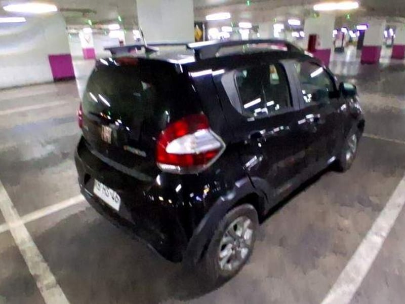 Fiat Mobi 1.0 Trekking 4x2 Mt 5p 2021 - Imagen 4 de 5